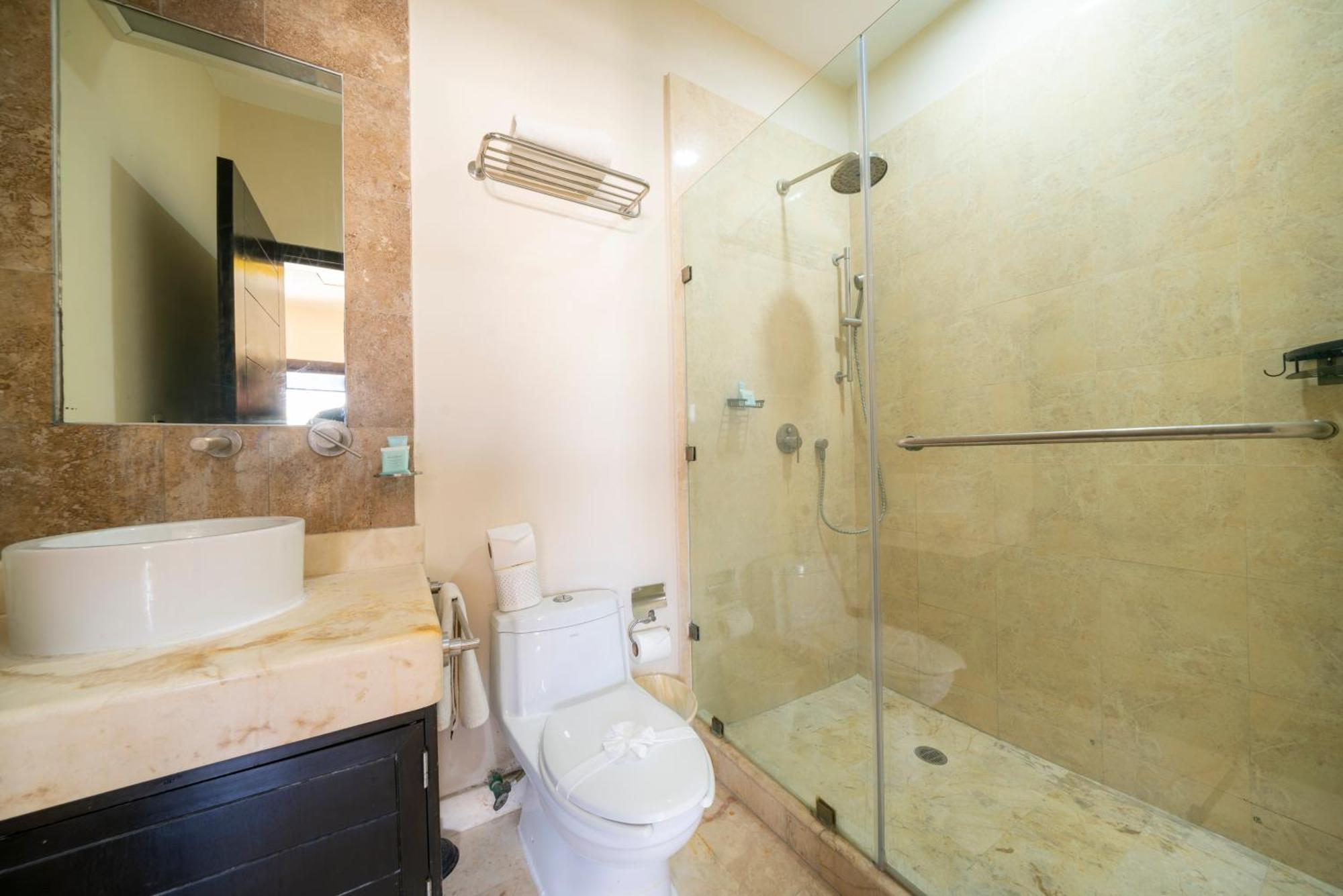 פלאייה דל כרמן Beachfront 1 Bedroom Condo - El Faro, Surf 407 מראה חיצוני תמונה